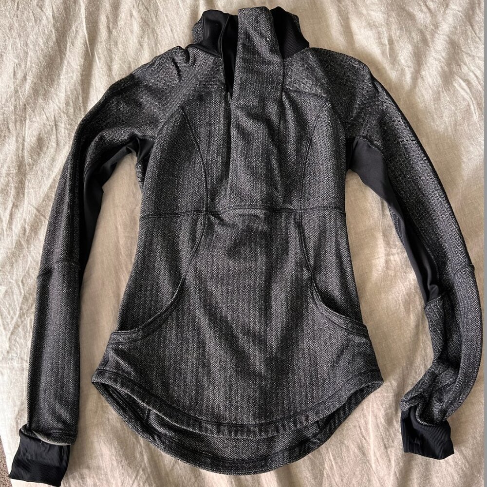 Lululemon Track Jacket: Size 4